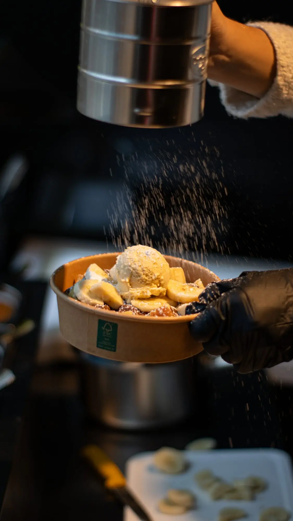 Kaiser's: bowl eis